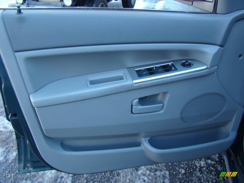 2005 Grand Cherokee Laredo 4x4 - Deep Beryl Green Pearl / Medium Slate Gray photo #7