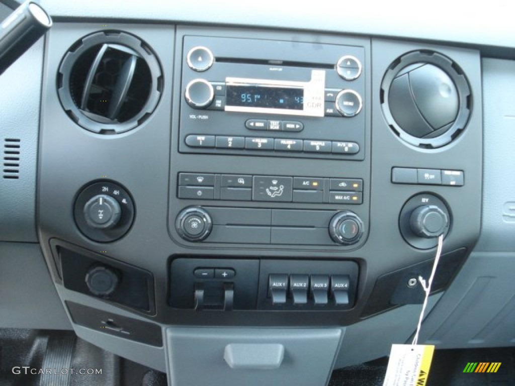 2012 Ford F350 Super Duty XL SuperCab 4x4 Commercial Controls Photo #65517167