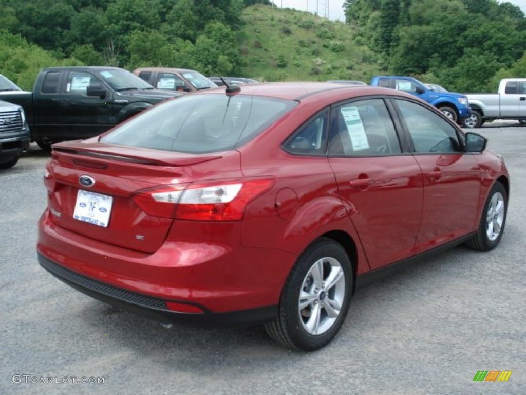 2012 Focus SE Sport Sedan - Red Candy Metallic / Two-Tone Sport photo #8