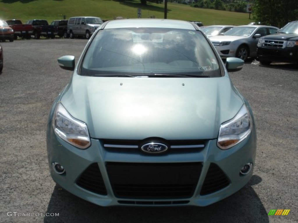 2012 Focus SE Sedan - Frosted Glass Metallic / Stone photo #3