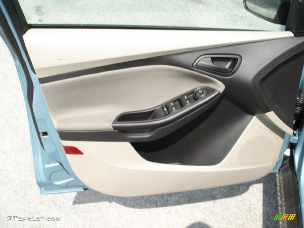 2012 Focus SE Sedan - Frosted Glass Metallic / Stone photo #12