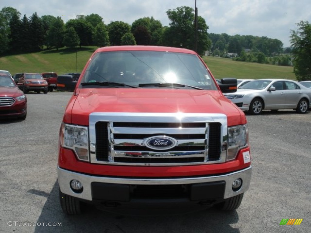 2012 F150 XLT SuperCab 4x4 - Race Red / Steel Gray photo #3