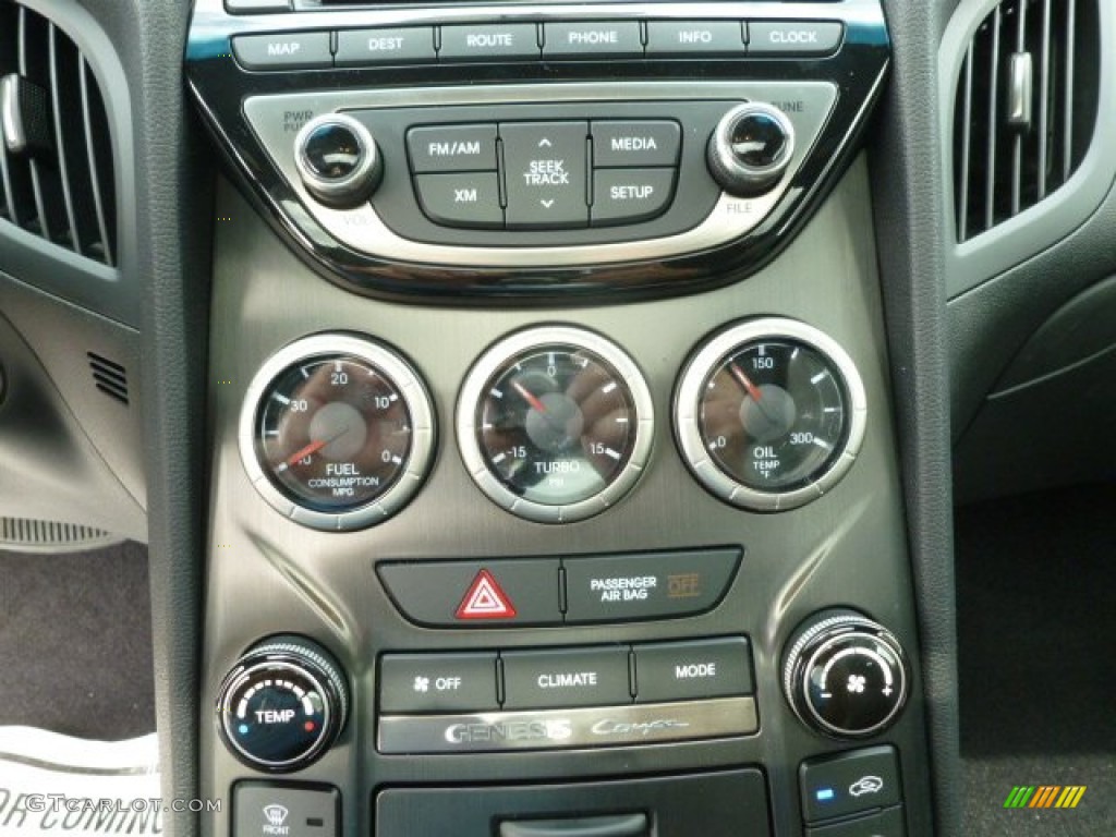 2013 Hyundai Genesis Coupe 2.0T Premium Controls Photo #65520296