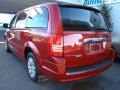 2008 Inferno Red Crystal Pearlcoat Chrysler Town & Country LX  photo #4