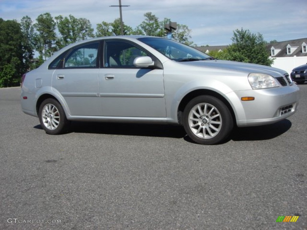 2005 Suzuki Forenza LX Sedan Exterior Photos