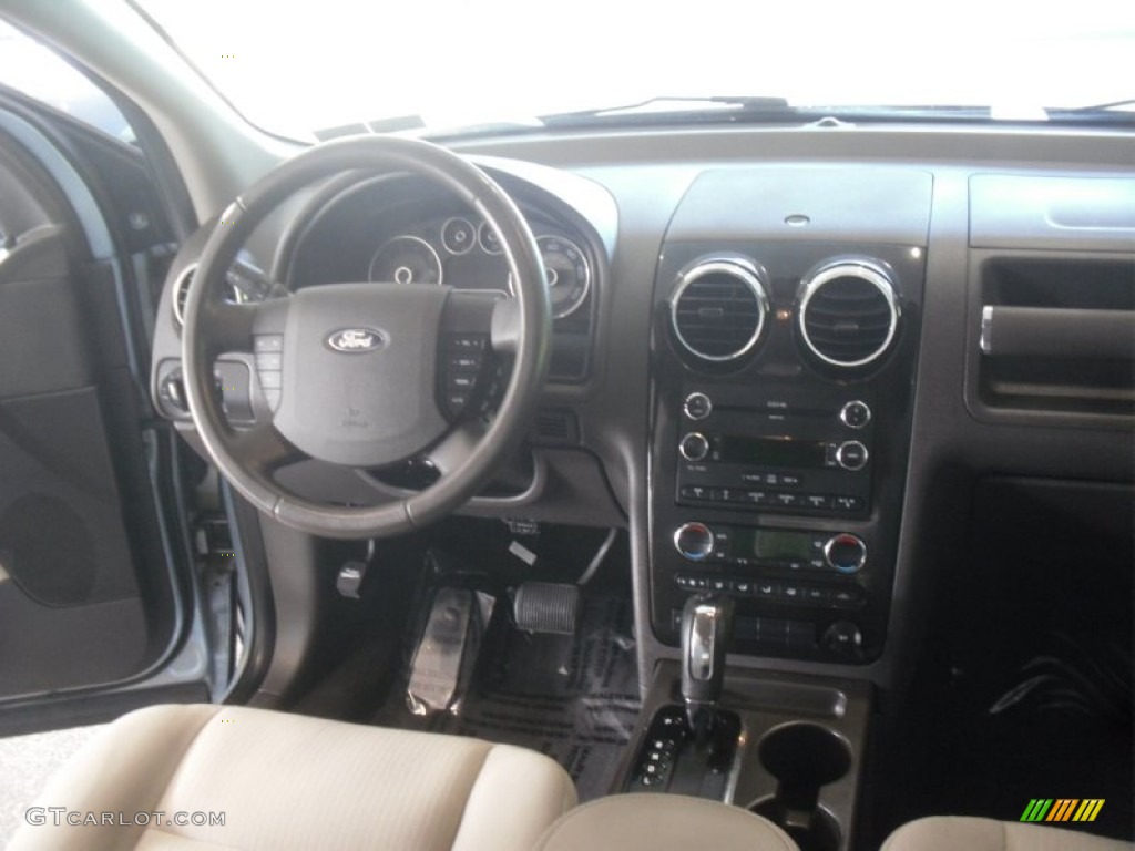 2008 Taurus X SEL AWD - Light Ice Blue Metallic / Medium Light Stone photo #12