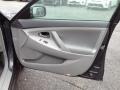 Black - Camry  Photo No. 16