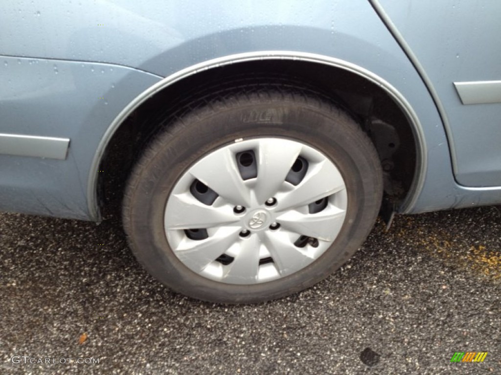 2009 Toyota Yaris Sedan Wheel Photos