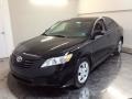 Black - Camry SE Photo No. 1