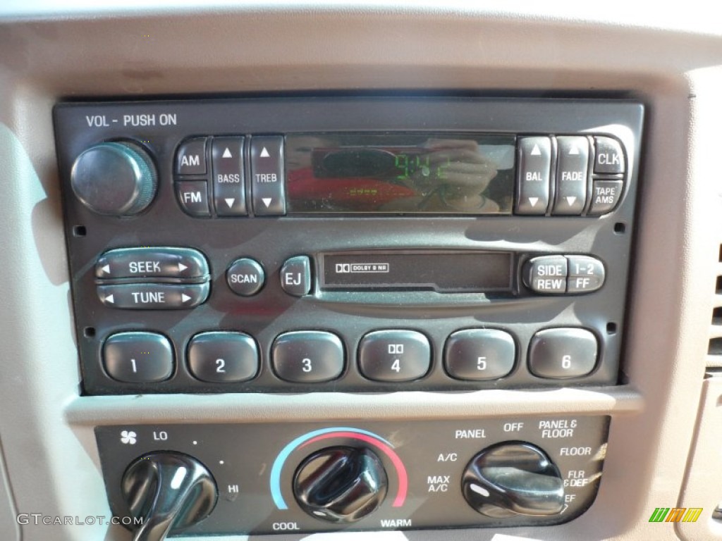 1999 Ford F150 XLT Extended Cab Audio System Photos
