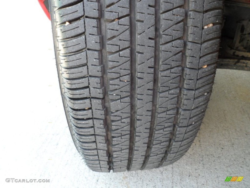 2007 Mustang V6 Deluxe Convertible - Torch Red / Dark Charcoal photo #22