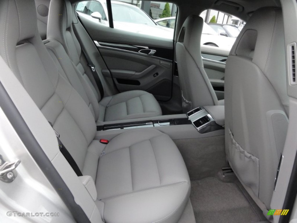 2011 Porsche Panamera 4 Rear Seat Photo #65537049
