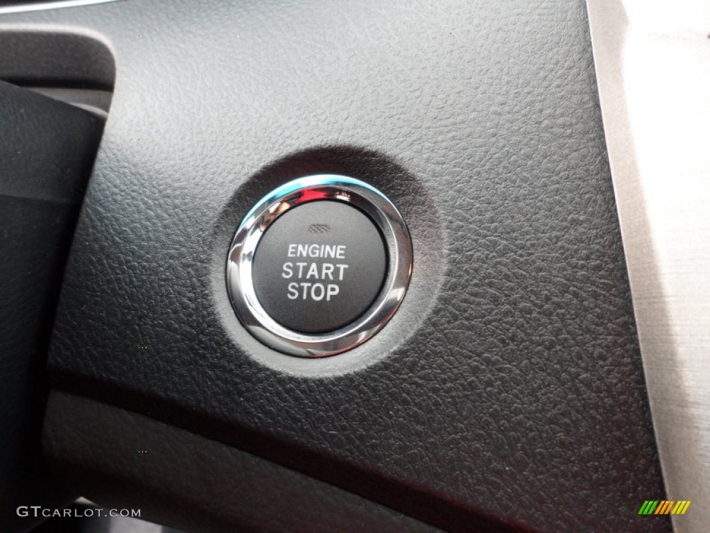 2012 Toyota Avalon Limited Controls Photo #65537085