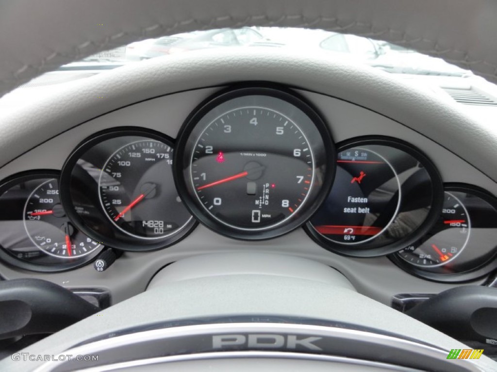2011 Porsche Panamera 4 Gauges Photos