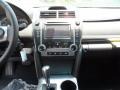 Super White - Camry SE Photo No. 27