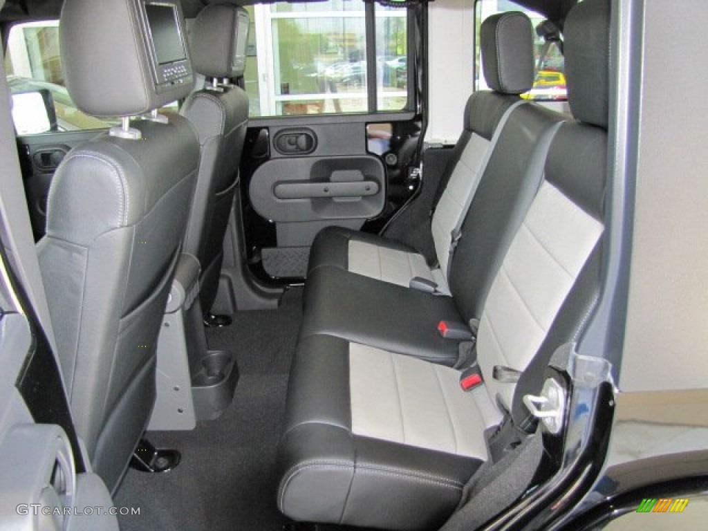 Dark Slate Gray/Medium Slate Gray Interior 2009 Jeep Wrangler Unlimited Sahara 4x4 Photo #65538267