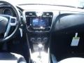 Black - 200 S Sedan Photo No. 4