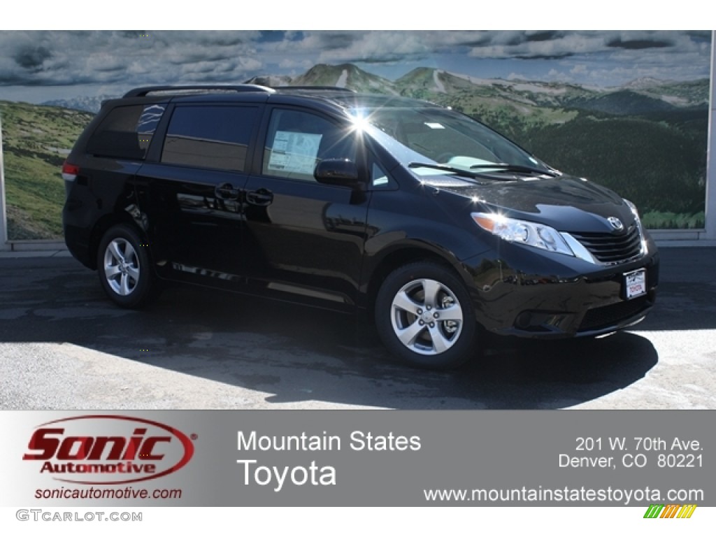 Black Toyota Sienna