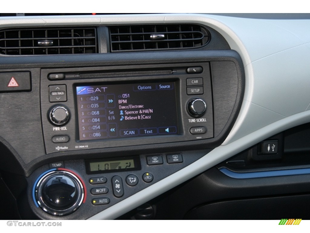 2012 Toyota Prius c Hybrid Three Controls Photo #65546544