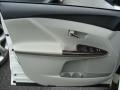 Blizzard White Pearl - Venza I4 Photo No. 6