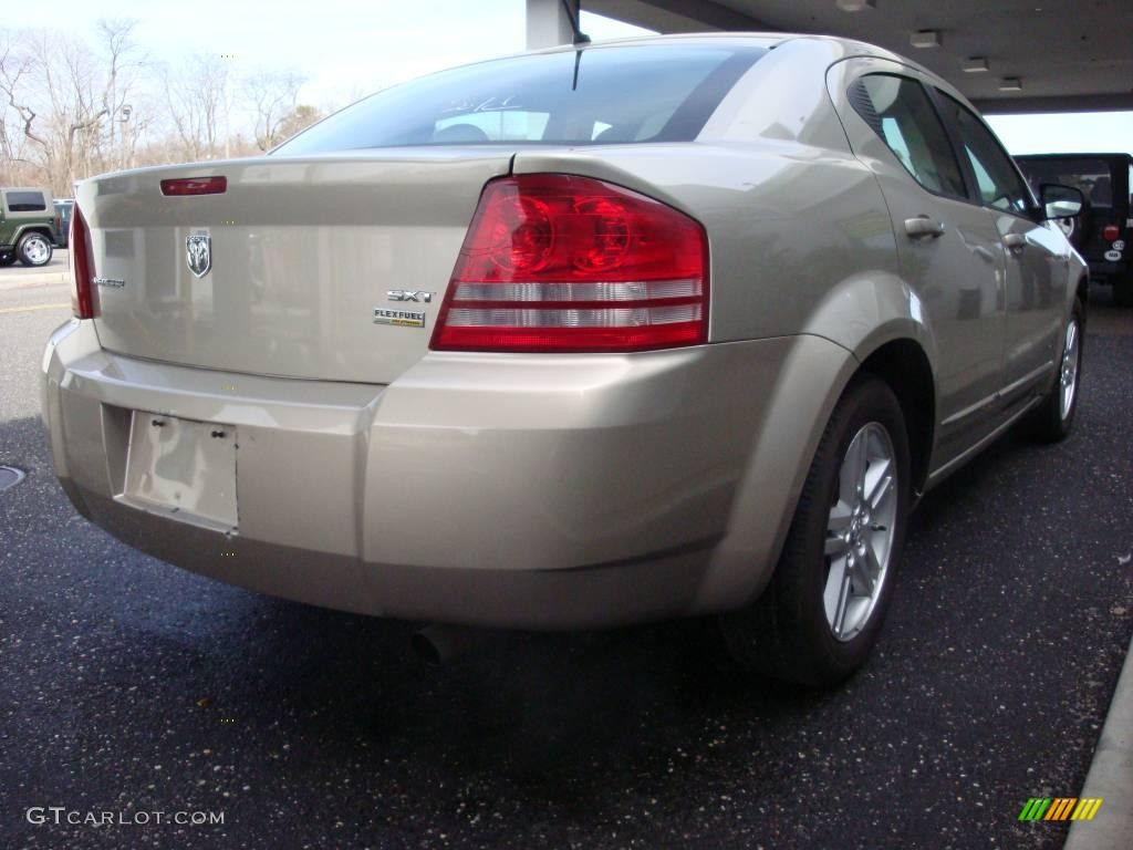2008 Avenger SXT - Light Sandstone Metallic / Dark Khaki/Light Graystone photo #6