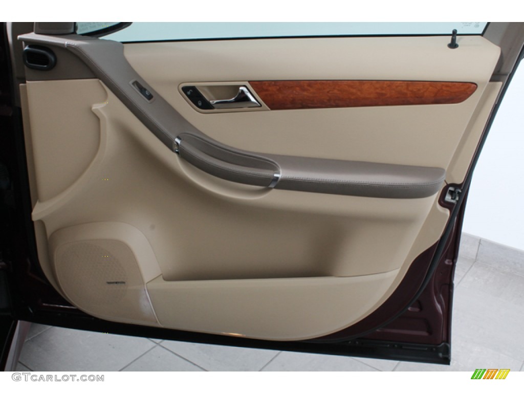 2007 Mercedes-Benz R 350 4Matic Macadamia Door Panel Photo #65550312