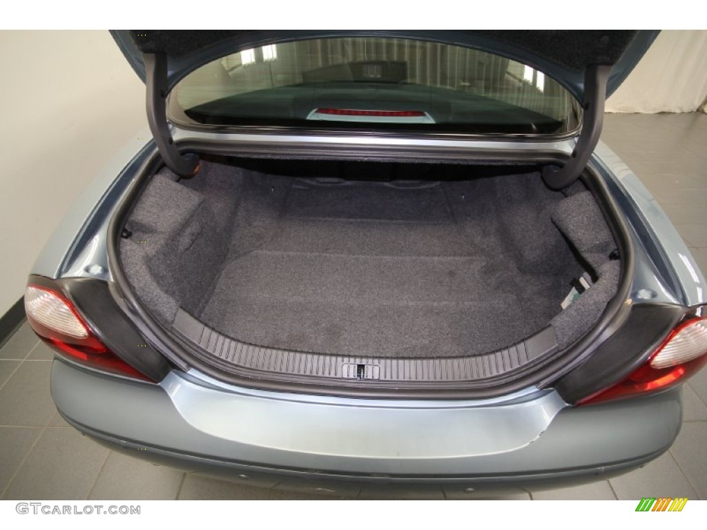 2005 Jaguar S-Type R Trunk Photo #65552441