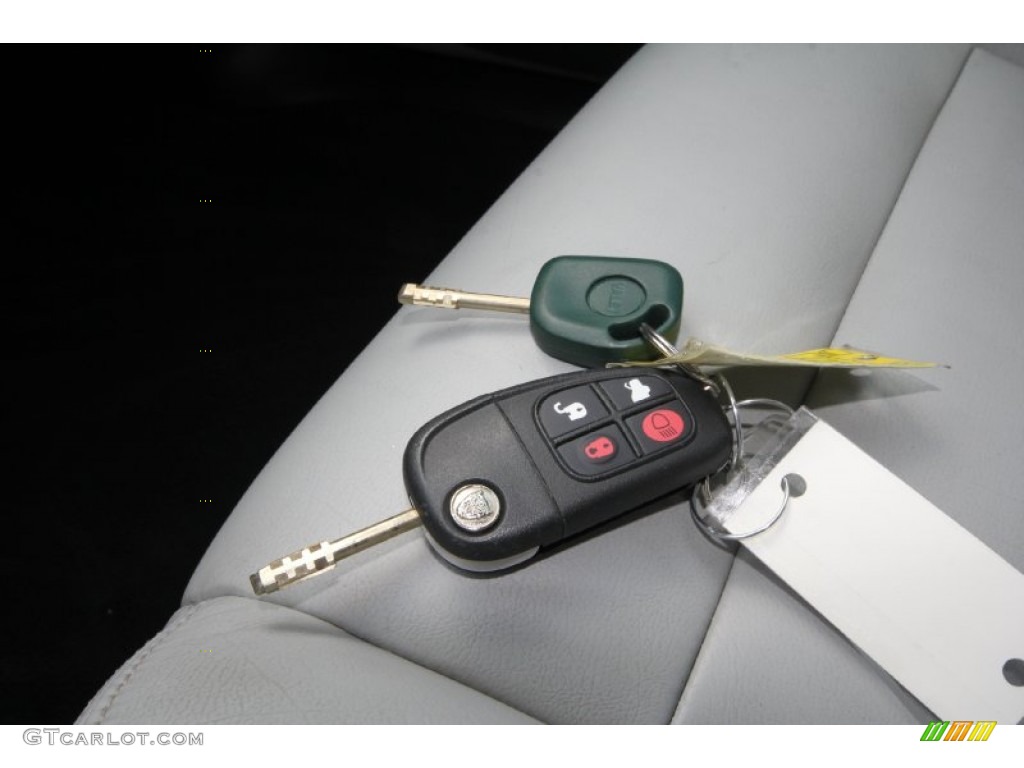 2005 Jaguar S-Type R Keys Photo #65552486