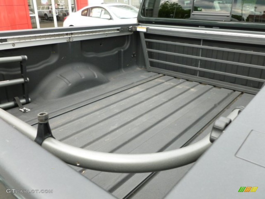 2008 Titan LE King Cab 4x4 - Timberline Green / Almond photo #15