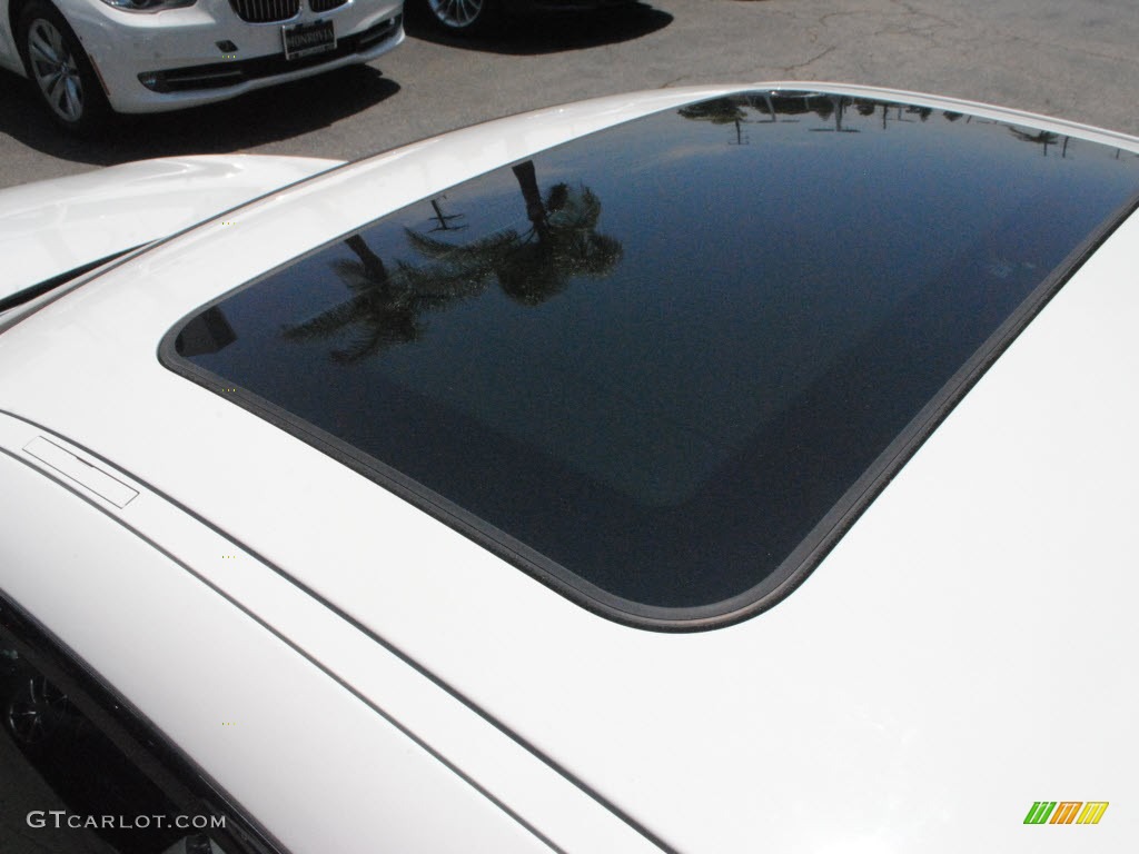 2009 3 Series 328i Coupe - Alpine White / Black photo #12
