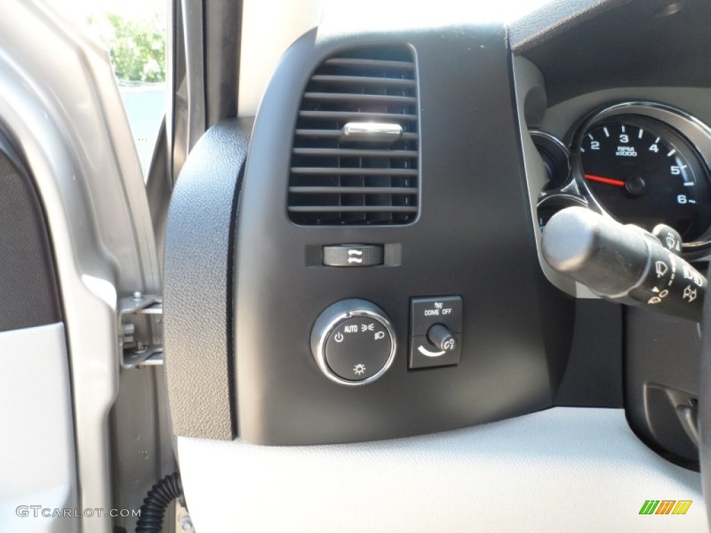 2008 Silverado 1500 LT Crew Cab - Silver Birch Metallic / Light Titanium/Ebony Accents photo #43