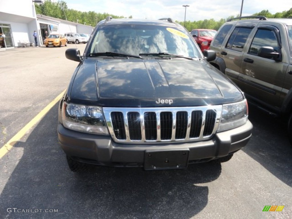 2003 Grand Cherokee Laredo 4x4 - Brilliant Black / Dark Slate Gray photo #2