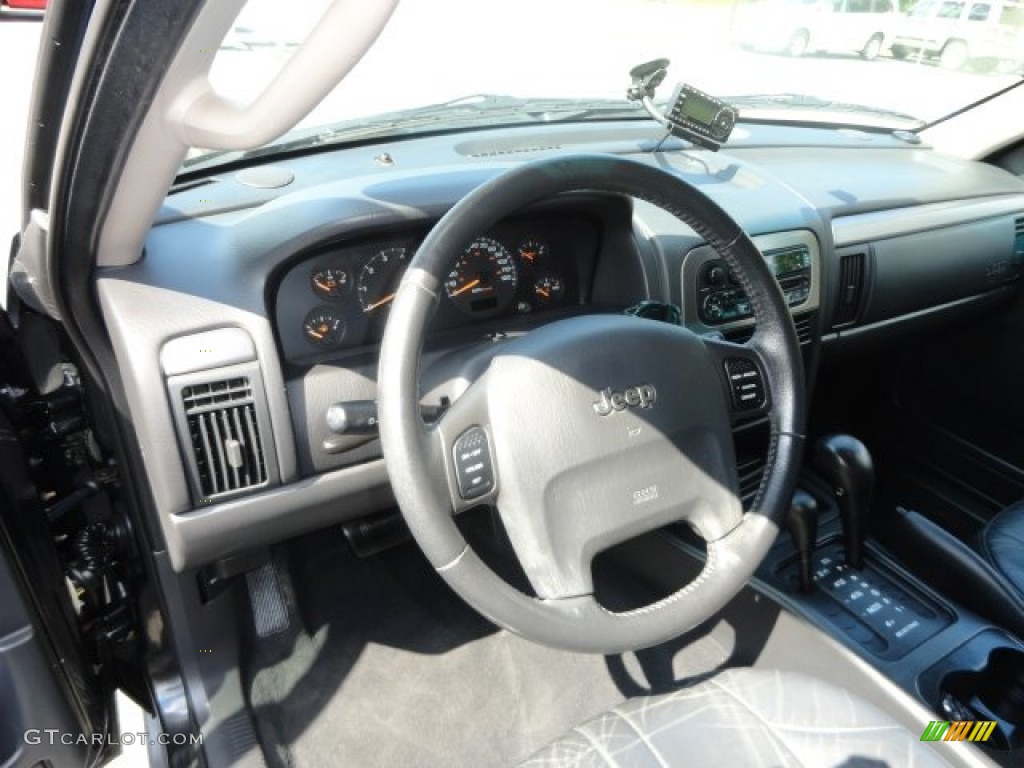 2003 Grand Cherokee Laredo 4x4 - Brilliant Black / Dark Slate Gray photo #11