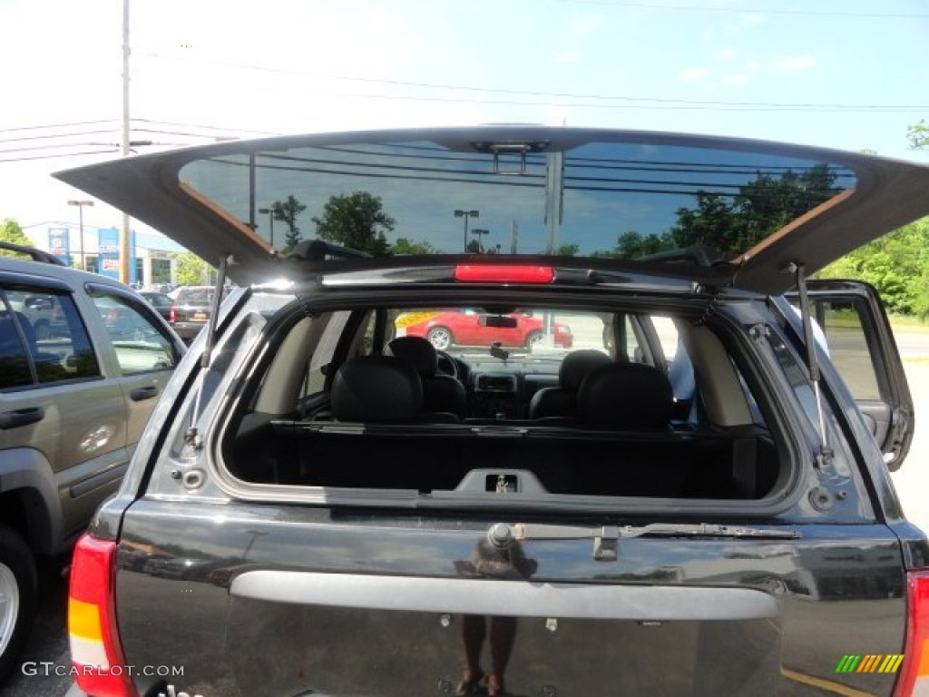2003 Grand Cherokee Laredo 4x4 - Brilliant Black / Dark Slate Gray photo #14