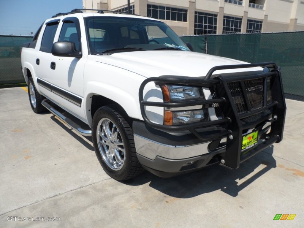 Summit White Chevrolet Avalanche