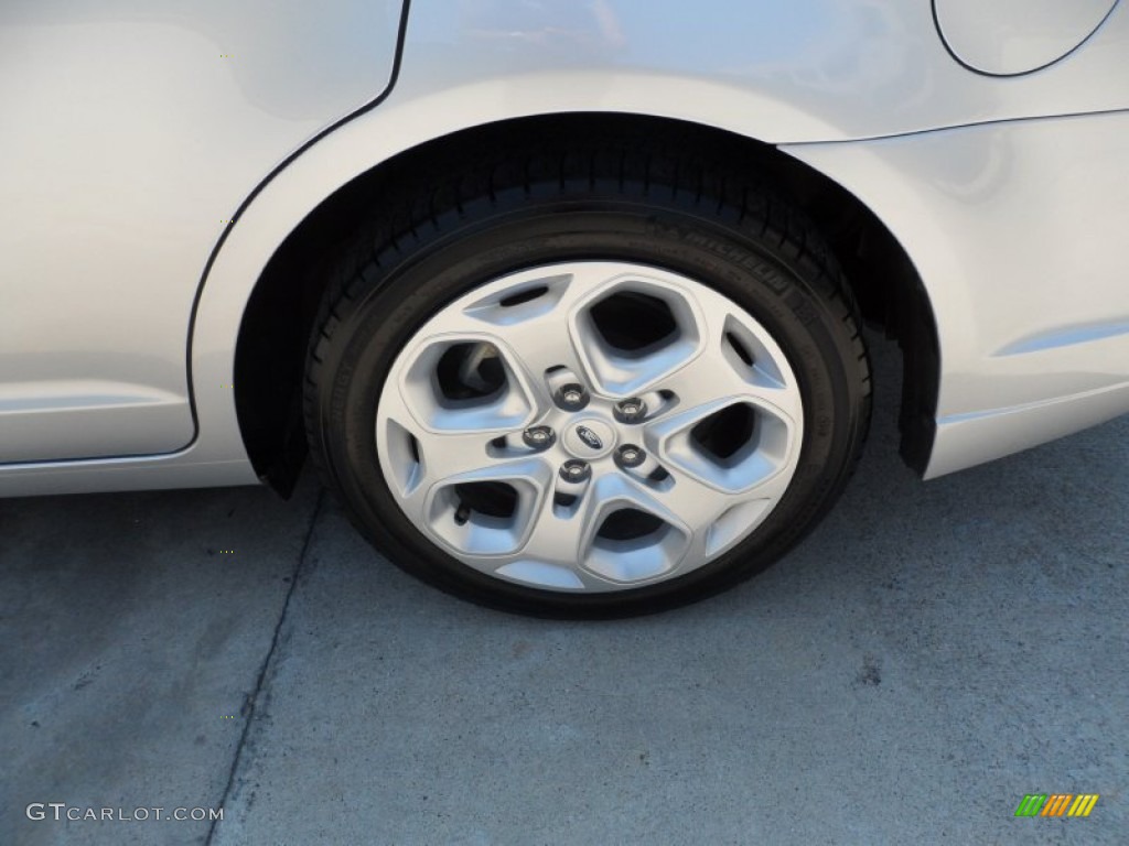 2011 Fusion SE V6 - Ingot Silver Metallic / Medium Light Stone photo #13