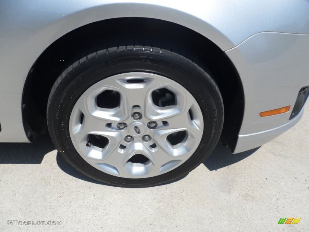 2011 Fusion SE V6 - Ingot Silver Metallic / Medium Light Stone photo #15