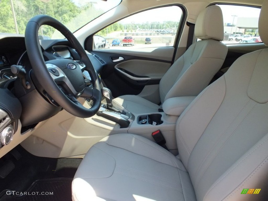 2012 Focus SEL 5-Door - Red Candy Metallic / Stone photo #3