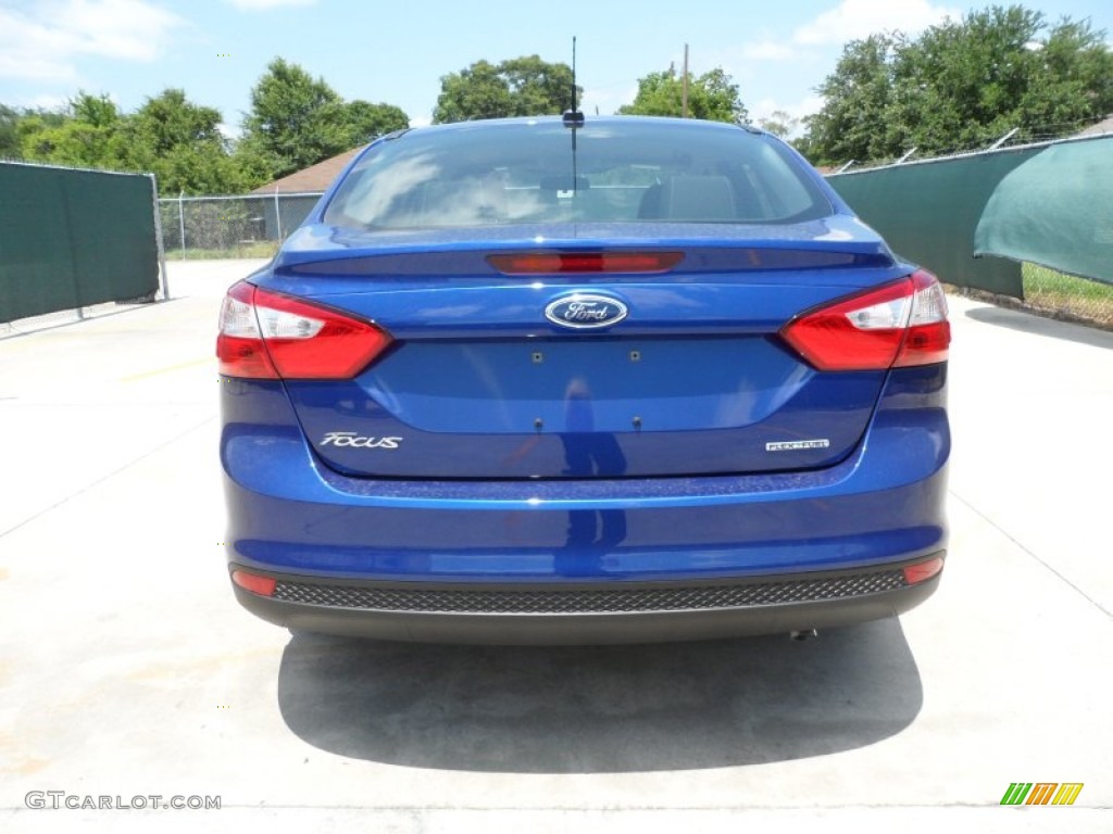 2012 Focus S Sedan - Sonic Blue Metallic / Charcoal Black photo #4