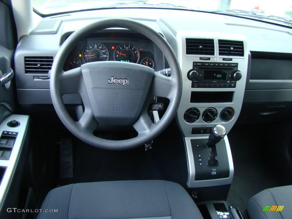 2008 Patriot Sport 4x4 - Surf Blue Pearl / Dark Slate Gray photo #11