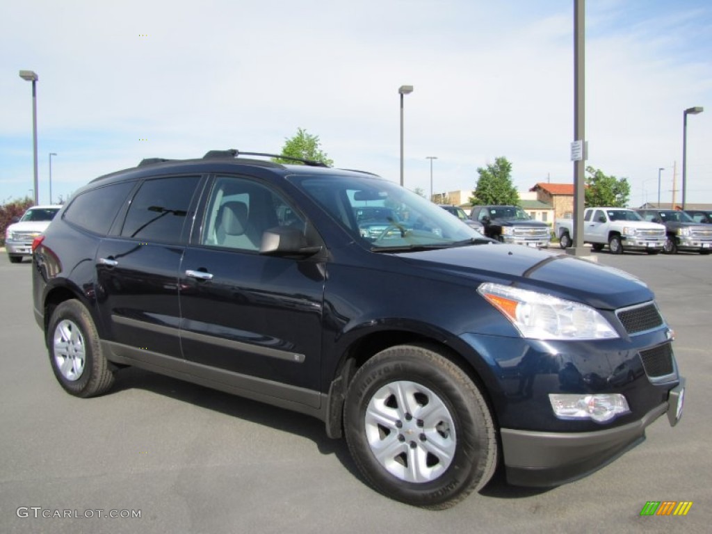 Dark Blue Metallic Chevrolet Traverse