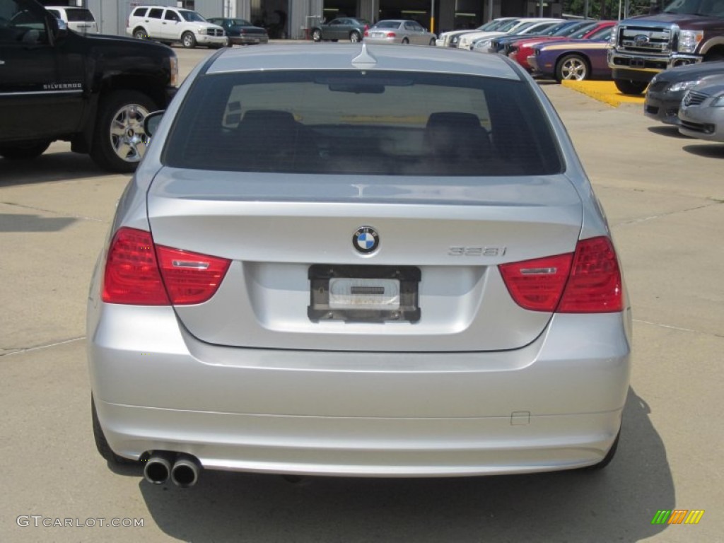 2010 3 Series 328i Sedan - Titanium Silver Metallic / Black photo #4