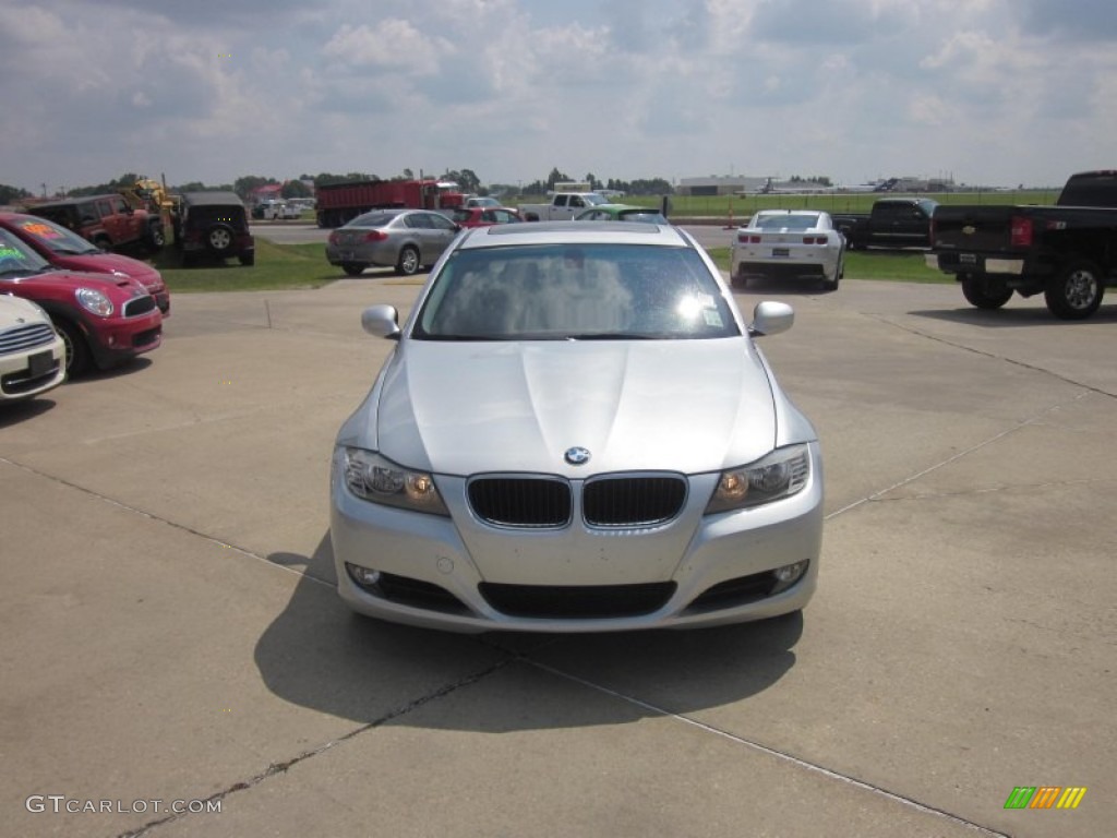2010 3 Series 328i Sedan - Titanium Silver Metallic / Black photo #8
