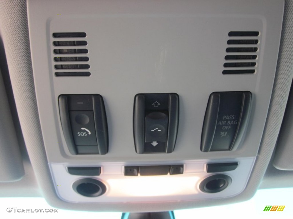 2010 3 Series 328i Sedan - Titanium Silver Metallic / Black photo #20