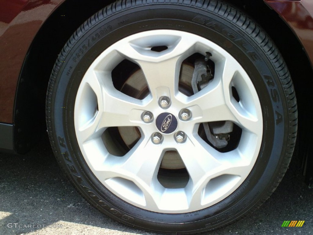 2012 Ford Taurus SEL Wheel Photos