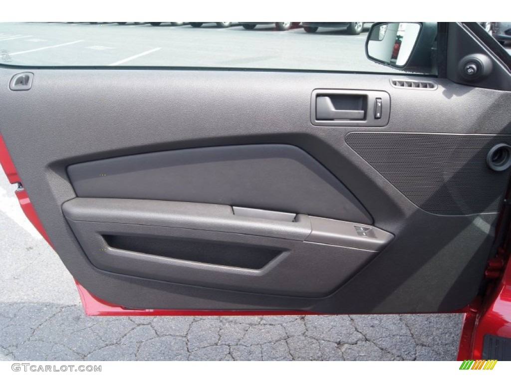 2013 Ford Mustang V6 Coupe Charcoal Black Door Panel Photo #65570339