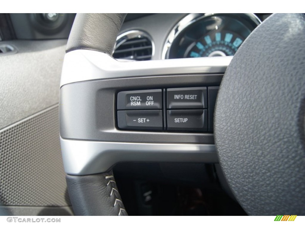 2013 Ford Mustang V6 Coupe Controls Photo #65570373
