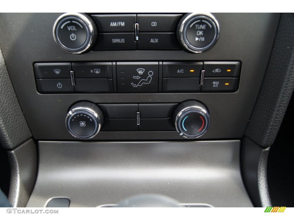 2013 Ford Mustang V6 Coupe Controls Photo #65570408