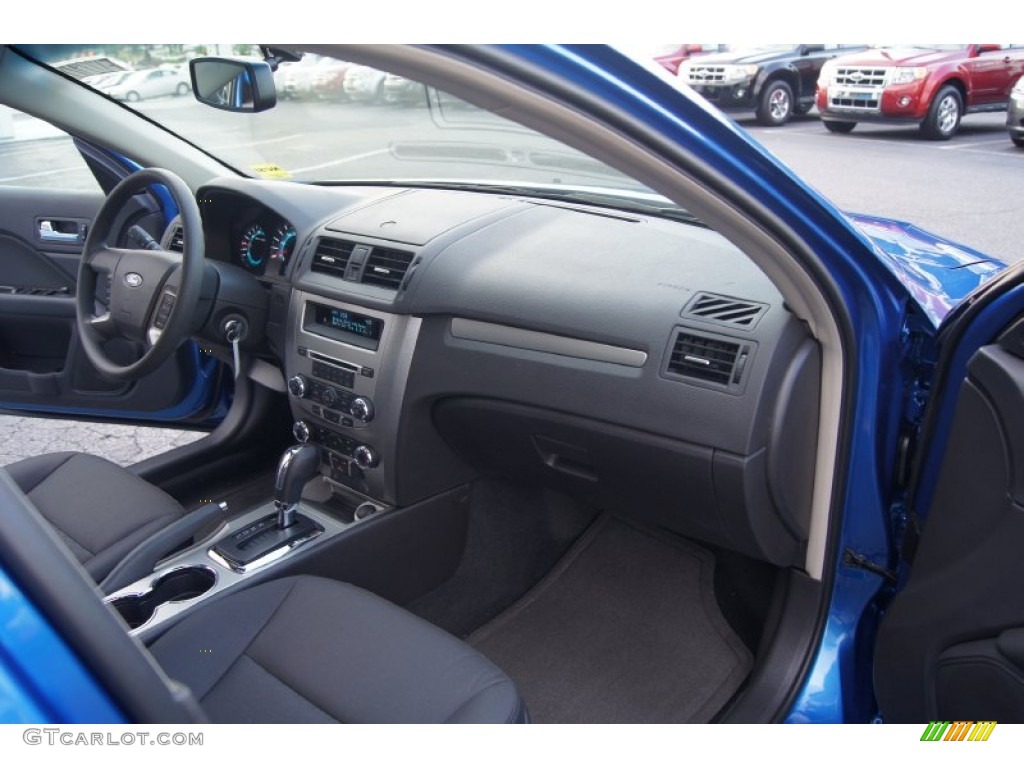 2012 Fusion SE - Blue Flame Metallic / Charcoal Black photo #12
