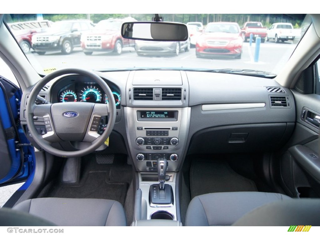 2012 Fusion SE - Blue Flame Metallic / Charcoal Black photo #16